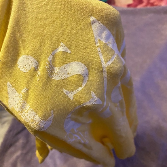 It’s All good graphic light yellow t-shirt - Picture 3 of 3